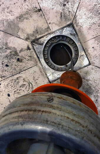 https://perthplumberservices.com.au/uploads/2025/06/blocked-drains-181066.jpg
