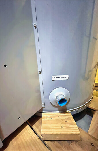 https://perthplumberservices.com.au/uploads/2025/06/hot-water-266575.jpg